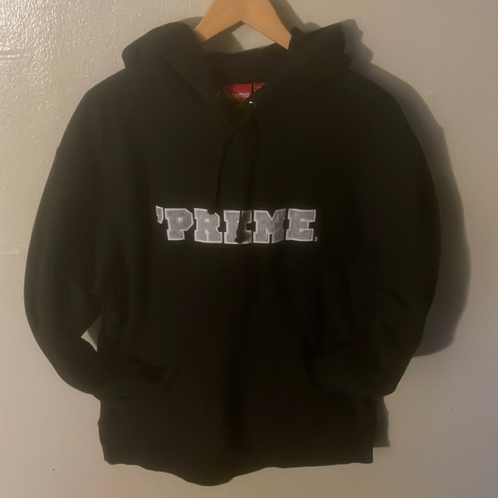 suPREME pull over hoodie